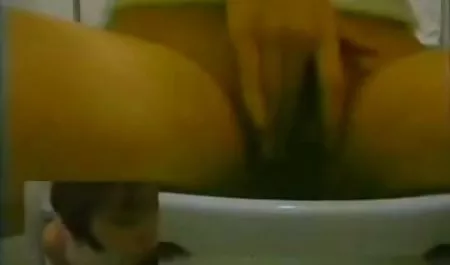 فتاة افلام جنس مترجمة بالعربية مثير تمتص الغطاء