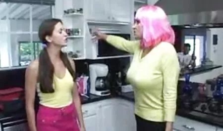 أنا اقوى افلام الجنس العربي الرجيج مع الغرباء على