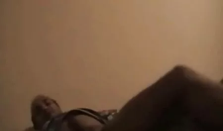 مسلم ، ويعرف جنس افلام عربية أيضا باسم عاهرة