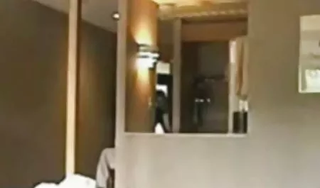 فتاة بيضاء تريد بي بي سي عمق لها فيلم جنس عرب